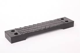 IMPA 232016 - PILOT LADDER RUBBER STEP L:525MM